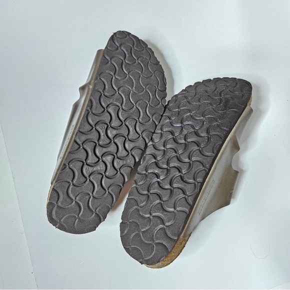 Birkenstock Arizona Gold Sandals Women's 36 5.5 Cork Footbed Vegan Straps - Picture 2 of 9